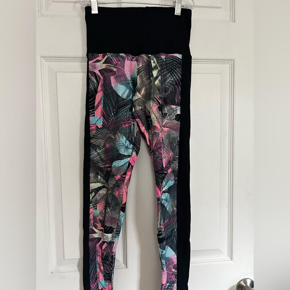 Women’s Printed Full-Length Leggings with Black Side Panels